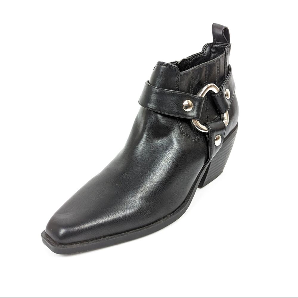 NWOT GBG Los Angeles Black Violita Buckle Ankle Boots Size 6.5